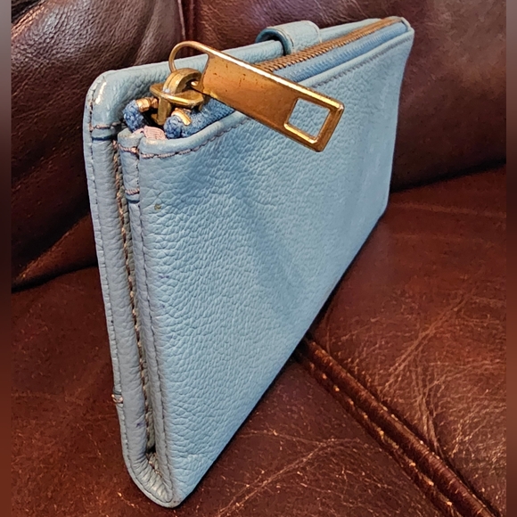 Fossil Lainie Blue Leather Clutch Wallet EUC - Picture 5 of 13